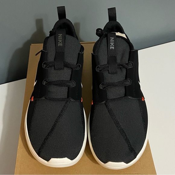 Nike E-Series AD Casual Shoes - Picture 6 of 10